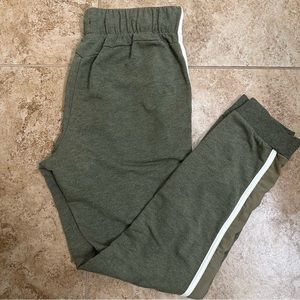Women’s green Nikki blackketter x gymshark joggers